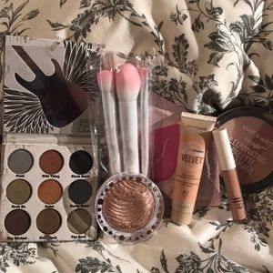 Glam Makeup Bundle! ⚡️💋